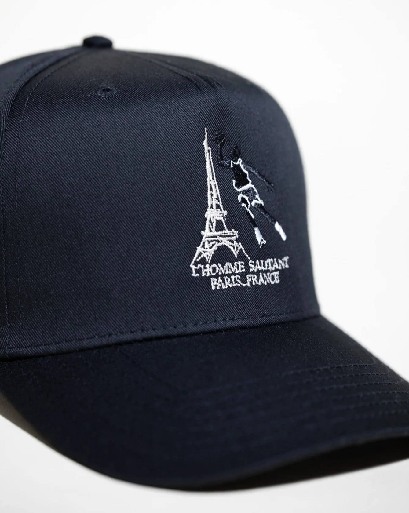 Pirate L'Homme Sautant Hat (72 Wins Edition) - Image 4