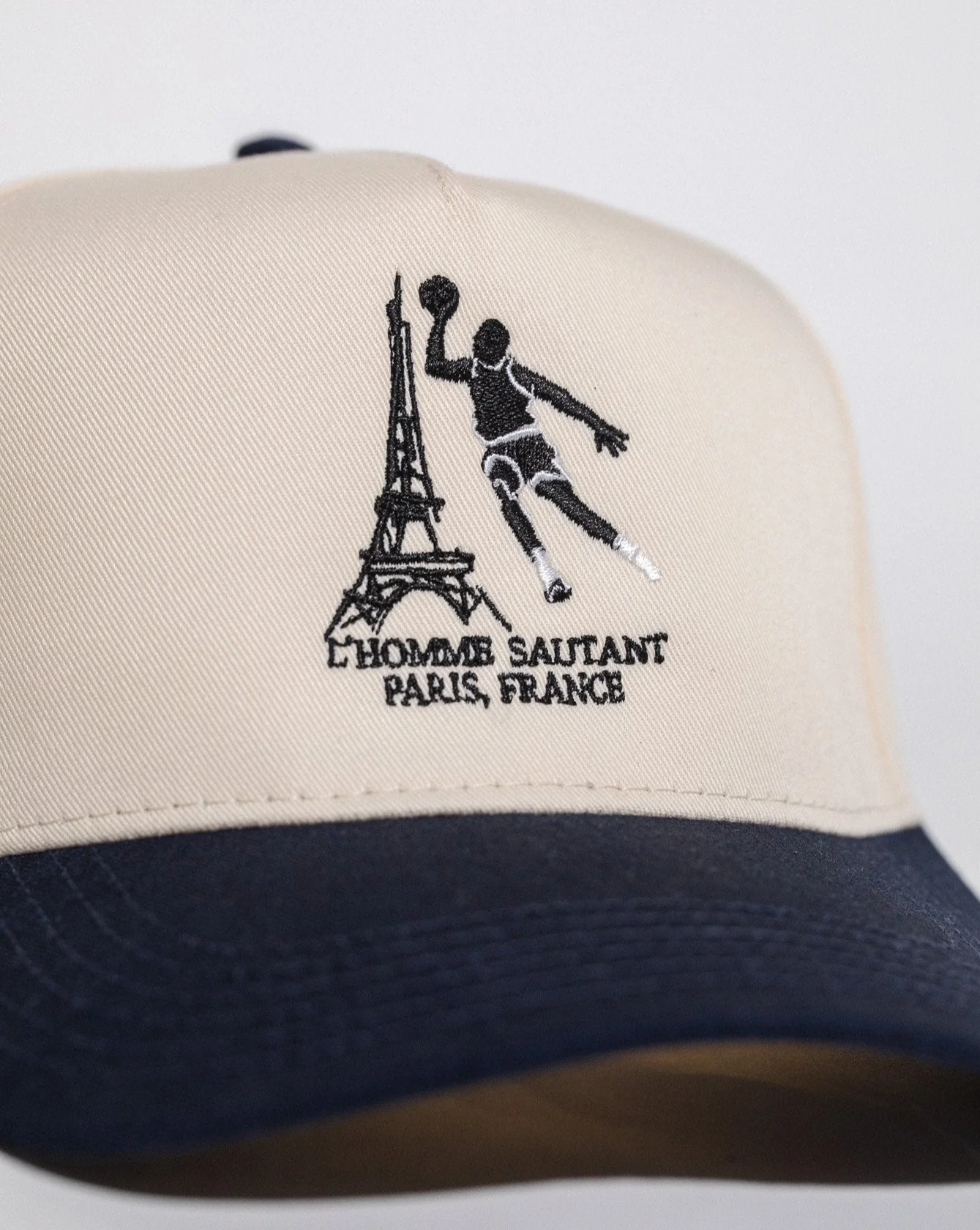 Pirate L'Homme Sautant Hat (Cream/Navy) - Image 3