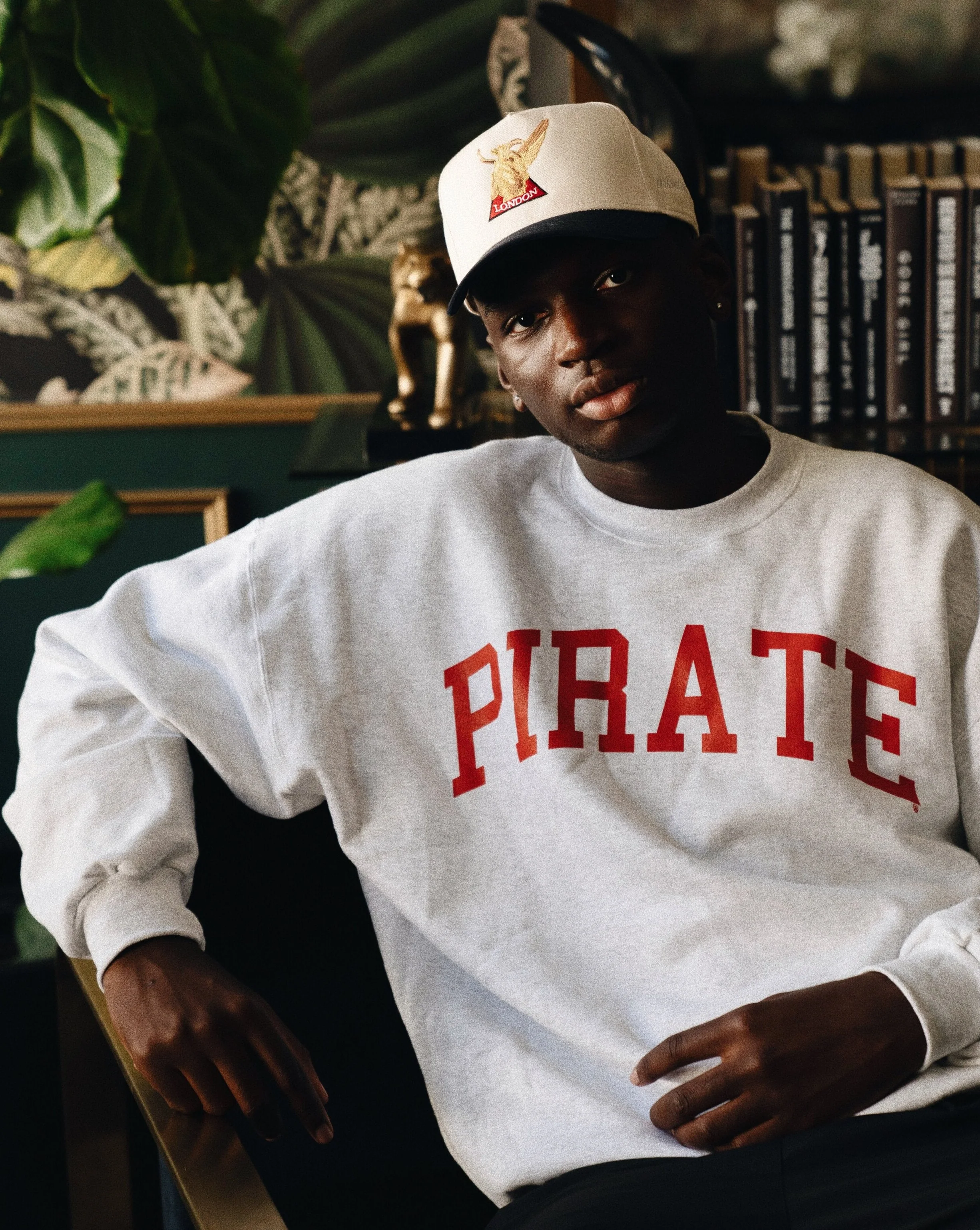 Pirate London Hat (Cream/Navy) - Image 3